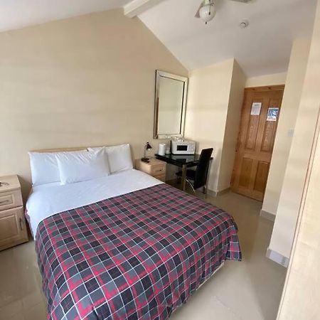 Studio To Let In Covent Garden With Kitchen Londen Buitenkant foto