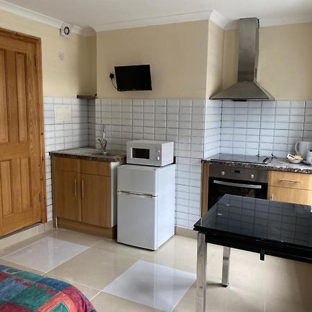 Studio To Let In Covent Garden With Kitchen Londen Buitenkant foto