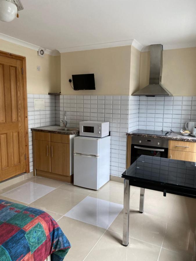 Studio To Let In Covent Garden With Kitchen Londen Buitenkant foto